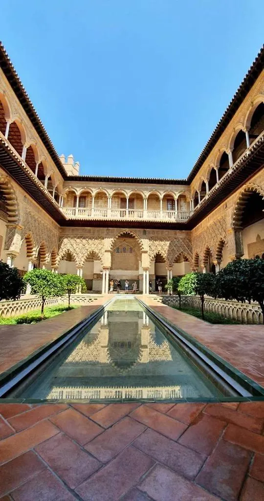 Budget And Cute Rooms With Balcony Sevilla Center Seville