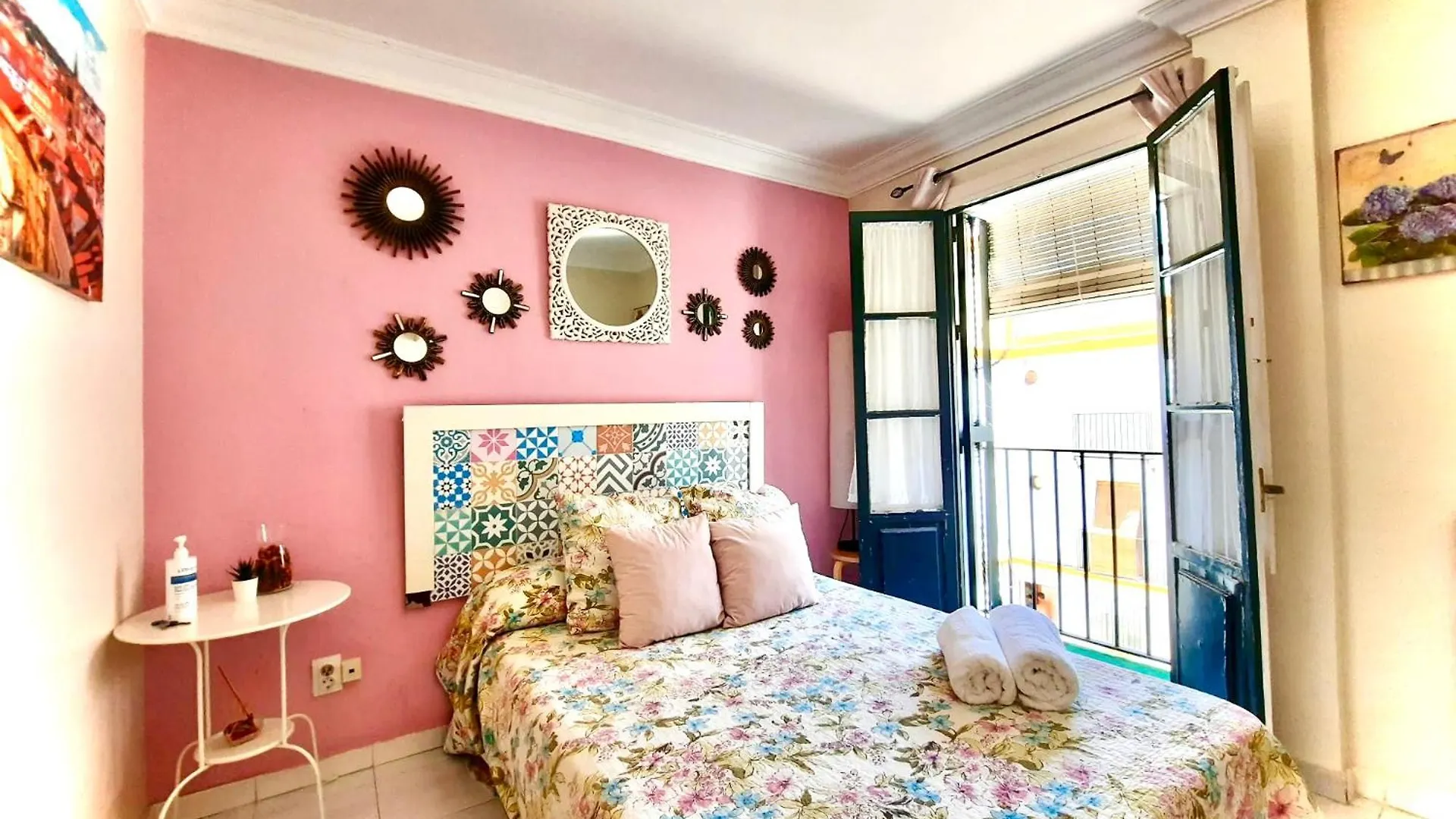 Budget And Cute Rooms With Balcony Sevilla Center Apartment Seville