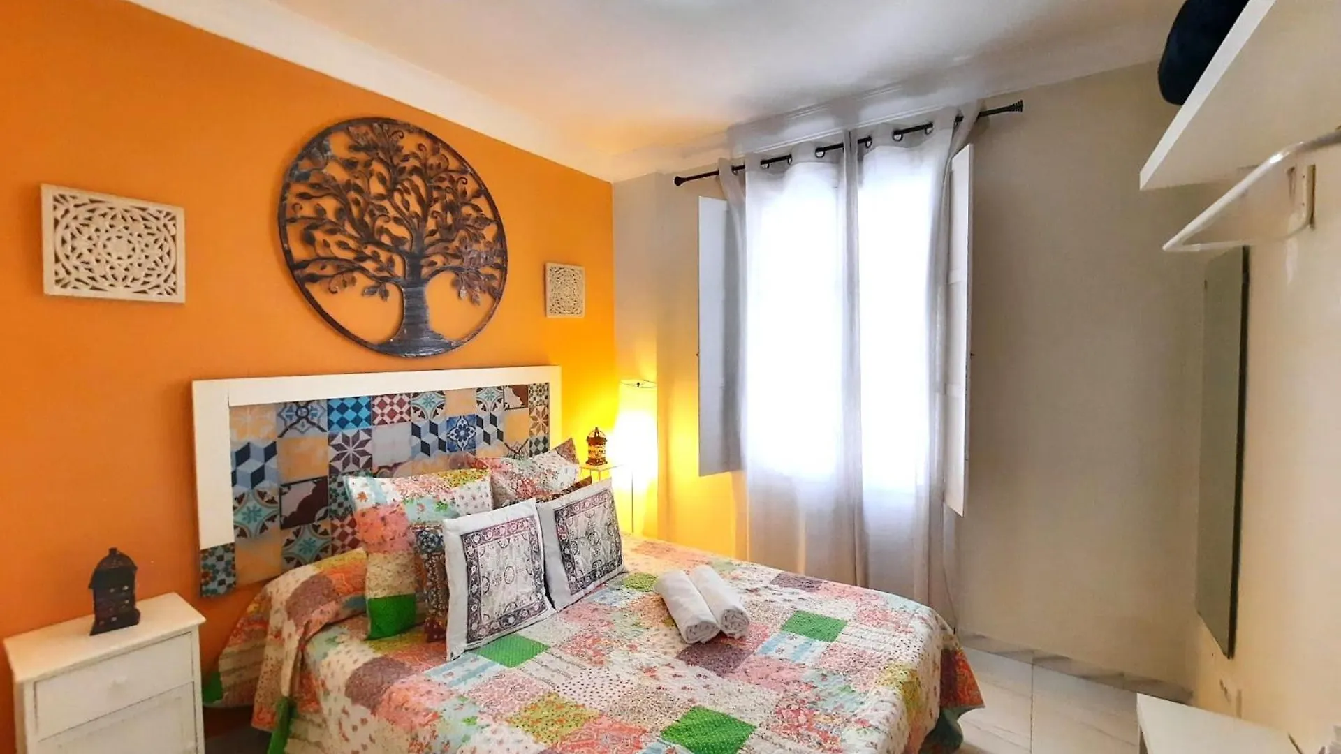 Apartment Budget And Cute Rooms With Balcony Sevilla Center