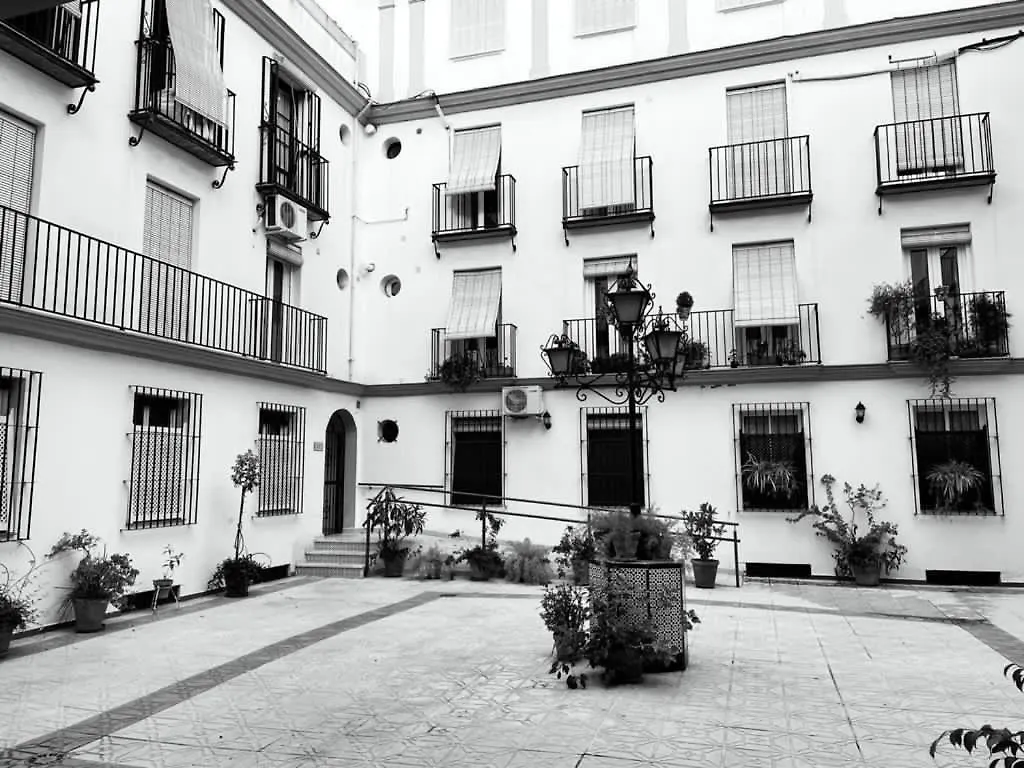 Budget And Cute Rooms With Balcony Sevilla Center Sewilla
