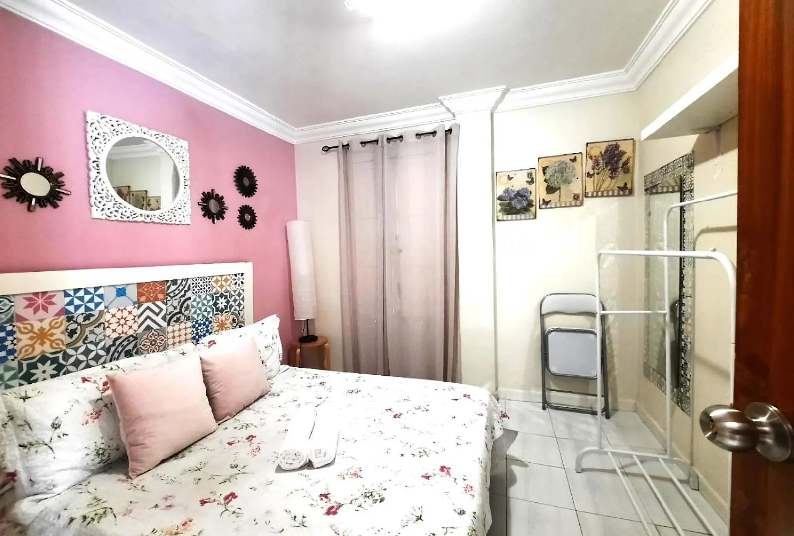 Budget And Cute Rooms With Balcony Sevilla Center Apartament